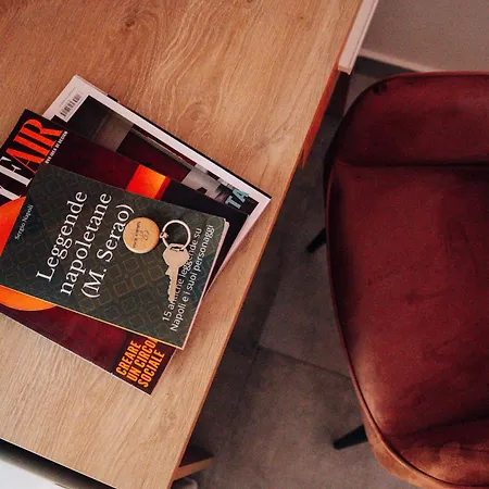 Πανσιόν Salvator Rosa - Di Fronte Metro, Terrazza & Self Check In Νάπολη