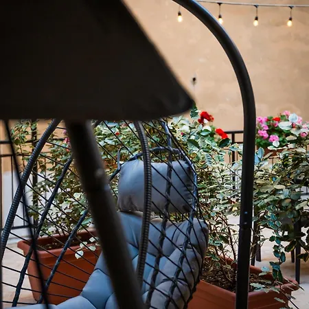 Guest house Salvator Rosa - Terrazza & Metro Al Centro & Self Check-in Naples
