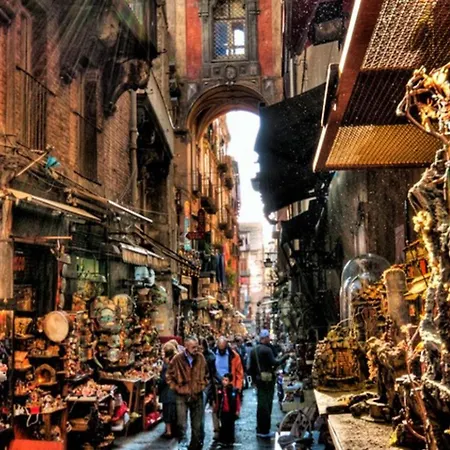 Πανσιόν Salvator Rosa - Di Fronte Metro, Terrazza & Self Check In